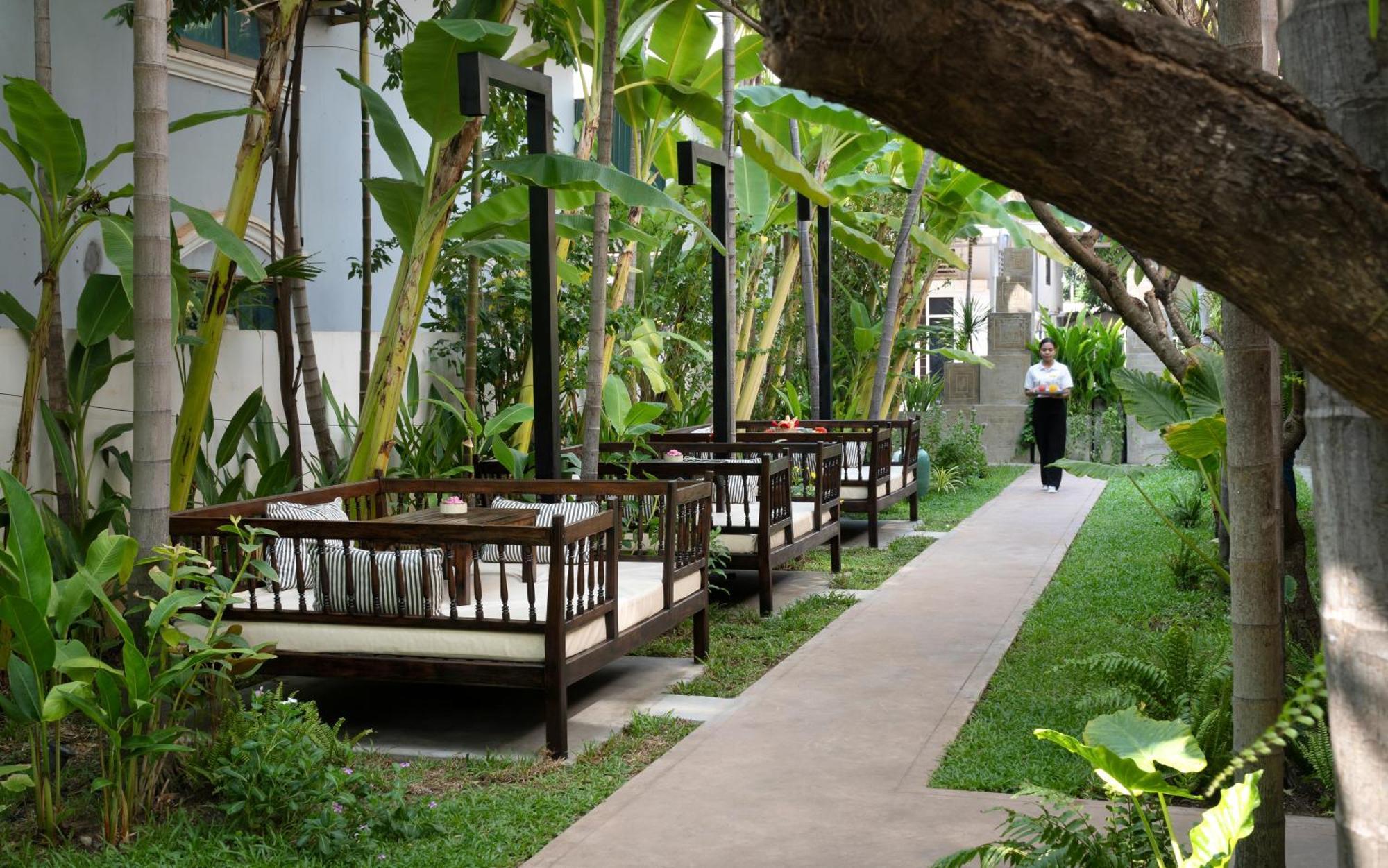 The Urban Otel Siem Reap Dış mekan fotoğraf